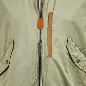 Chaqueta de vuelo personalizada para hombre con cuello levantado, forro de nailon satinado, cierre de cremallera, talla grande, decoración con patrón de servicio OEM para invierno - Product Image 3