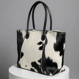 Sacs fourre-tout en cuir de vachette légers faits à la main, très demandés, sacs de voyage haut de gamme, vente en gros, fournisseur OEM, logo personnalisé - Product Image 3