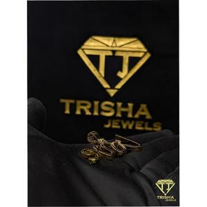 Colgante personalizado con la palabra 'LOVE' en plata de ley 925 con diamantes de moissanita, joyería con incrustaciones de diamantes, regalo de San Valentín de Trisha Jewels - Product Image 5