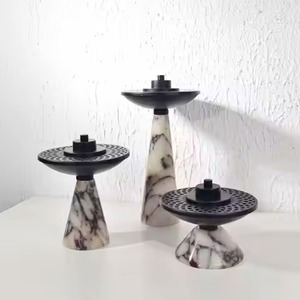 Quemador de Bakhoor con Diseño Floral, Cuerpo Metálico, Acabado en Color Gris Oscuro, Porta Perfume Tradicional de Oriente Medio - Product Image 3