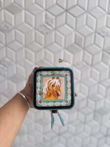 Estuche Compacto para Joyas de Cuero Genuino, Última Llegada, Estilo Vintage, Cuero Repujado a Mano, Color Turquesa, Caja de Almacenamiento Resistente - Product Image 3