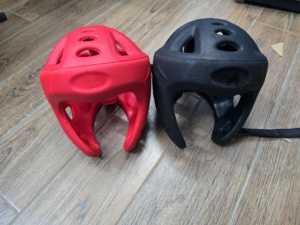 Red <b>Black</b> Clear Visor Boxing Head Guard EVA Material Breathable Protective Unisex Adult with Air <b>Vents</b> Hook & Loop Closure - Product Image 1