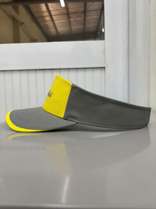 Gorra de Golf Injae Vina con Visera, Bordado Amarillo y Gris, Logotipo 3D en el Panel Frontal, Unisex, para Exteriores, Primavera/Verano, Transpirable e Impermeable - Product Image 2