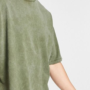 T-shirt décontracté vert uni à col rond et manches courtes pour homme, coupe ample, longueur standard, en jersey 100 % coton, vente en gros - Product Image 4