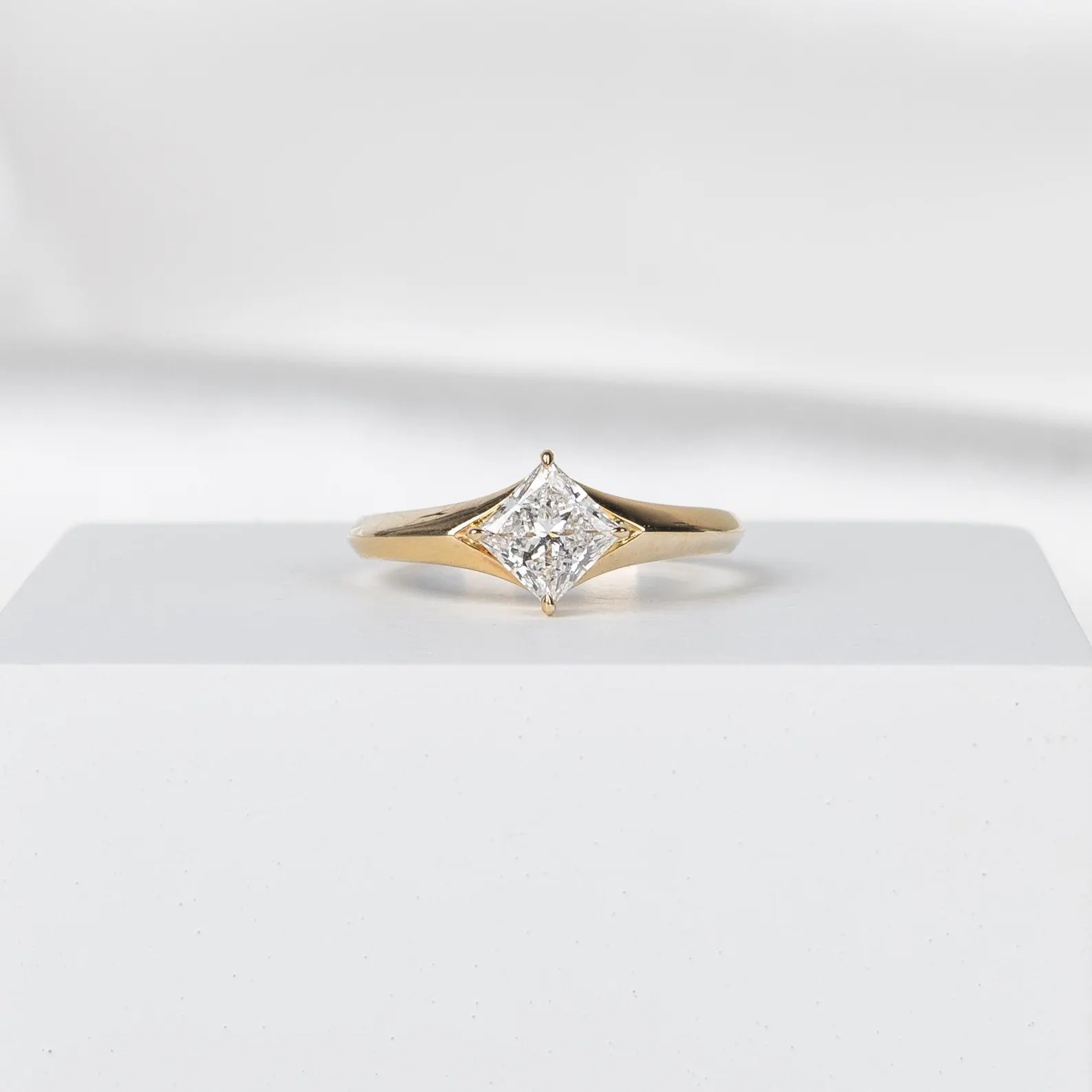 ทองคำสีเหลือง