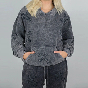 Chándal de invierno OEM para mujer, con encaje sólido, pedrería, logotipo bordado personalizado, lavado ácido, estilo urbano, 100% algodón, forro polar transpirable - Product Image 4