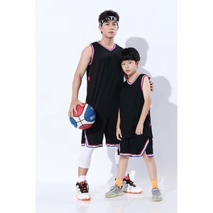 Maillots de basket-ball d'hiver personnalisés pour hommes et ensembles d'uniformes d'équipe 100% polyester avec logo frontal à séchage rapide - Product Image 4