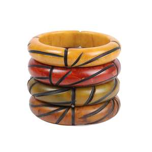 Brazalete de Resina de Estilo Vintage, Hecho a Mano y Altamente Pulido, Personalizado, para Mujer, de la India - Product Image 1