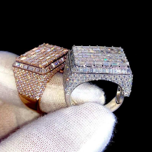 Bague de luxe en moissanite baguette sertie de pierres, en argent sterling, pour homme, style hip-hop, bijou de mode affirmé - Product Image 4