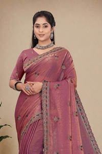 Sari indien de créateur Vexotrend pour femme, en satin Fandy, brodé de zircons et diamants, motif Patola, style traditionnel pour mariage et fête - Product Image 2