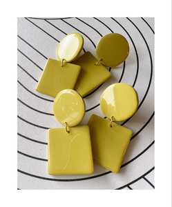 Boucles d'oreilles en résine, élégantes et tendance, pour les fêtes, le quotidien, les mariages, de haute qualité, AL MALIK CRAFT - Product Image 6