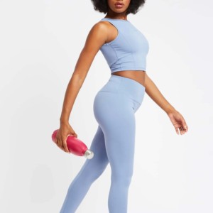 Conjunto de Leggings y Sujetador Deportivo Sin Costuras para Yoga de Tallas Grandes FALCON ENTERPRISES, de Alta Sujeción, Transpirable, de Secado Rápido, Sin Tirantes, Ecológico - Product Image 1