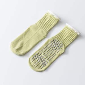 Calcetines de algodón suave estilo coreano con puño plegado y amortiguación de rizo, colores pastel, venta al por mayor, fabricante ODM de Vietnam - Product Image 2
