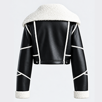 Veste en similicuir noir personnalisée avec col et poignets en fourrure de mouton blanche, coupe courte, style motard, vêtement d'extérieur pour femme