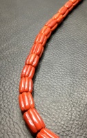 Collier uni de perles de pierres précieuses en vrac en forme de melon de corail rouge naturel en gros à prix compétitif