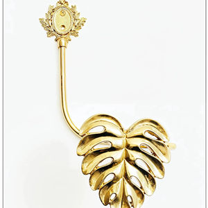 Soporte decorativo para cortinas con hojas doradas de primera calidad, gancho perfecto para la decoración de cortinas en la sala de estar, dormitorio, oficina y ventanas. - Product Image 1