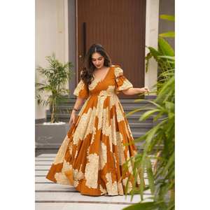 Designer Party Wear robe de bal avec une belle robe d'impression numérique - Product Image 1