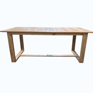 Table à manger en teck massif d'Indonésie, moderne, rectangulaire, résistante à l'eau, aux UV et durable, pour patio et jardin. - Product Image 1