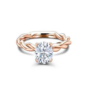 Bague de fiançailles et d'anniversaire pour femme en argent sterling 925 avec moissanite ovale entrelacée - Product Image 1