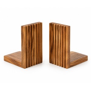 Par de sujetalibros rectangulares acanalados de madera de acacia Aqdus Saleem |   Decoración para el Hogar Hecha a Mano de Estilo Moderno de Mediados de Siglo, Venta al por Mayor - Product Image 1