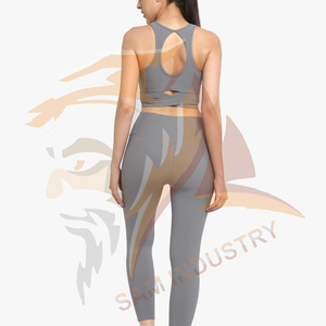 Ensemble de yoga pour femmes, design tendance, qualité supérieure, doux, léger, coupe ajustée, fermeture élastique à la taille. - Product Image 2