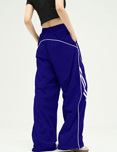 Pantalon cargo ample élégant et personnalisé pour femme, en polyester, coupe décontractée, avec cordon de serrage, idéal pour les occasions formelles - Product Image 2