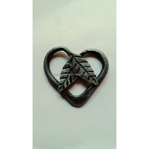 Colgante de Corazón de Metal con Hojas, Diseño Único, Estilo Plata Antigua, Doble Hoja, Venta al por Mayor, Regalo Romántico para San Valentín - Product Image 1