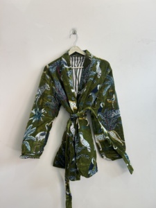 Robe kimono en coton imprimé jungle faite à la main style bohème pour femmes, kimono en velours - Product Image 2