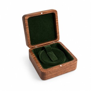 Boîte cadeau de luxe en bois massif pour montres et bijoux avec intérieur en velours – Boîte de rangement pour montres en bois personnalisée - Product Image 1