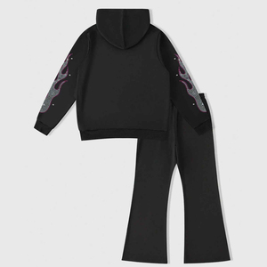 Conjunto de Sudadera con Capucha y Pantalones Deportivos para Hombre, Diseño Casual con Estampado de Letras y Llamas, Hombros Caídos, Venta al Por Mayor - Product Image 2
