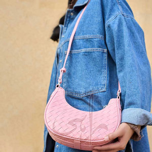 Sac à bandoulière pour femme en similicuir fait main, imperméable, avec fermeture éclair, design écologique et tendance, vente en gros, quantité importante - Product Image 5