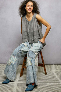 Camiseta sin mangas con cuello redondo y botones POL con contraste de crochet - Product Image 6