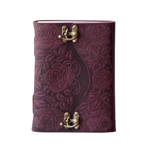 Cuaderno de bocetos antiguo hecho a mano, de cuero genuino, con estampado de flores de jardín en morado, con cierre en C, diario de cuero suave vintage, cuaderno clásico. - Product Image 4