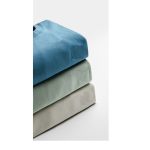 T-shirt pour homme à col rond et ourlet incurvé, coupe ajustée, haute qualité, logo personnalisé, t-shirts vierges pour homme, 100% coton, exporté du Bangladesh - Product Image 3