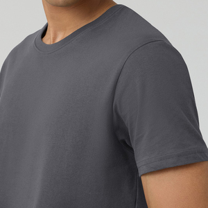 Camiseta informal de manga corta con cuello redondo y corte regular para hombre, color gris liso. Top de manga corta liso para hombre. - Product Image 3