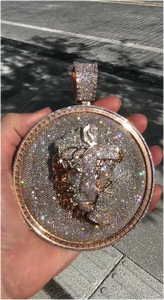 Collar con Colgante de Moissanita Personalizado, Plata de Ley 925, Diseño de León 3D con Incrustaciones de Moissanita VVS, Joyería Hip Hop para Hombre - Product Image 3