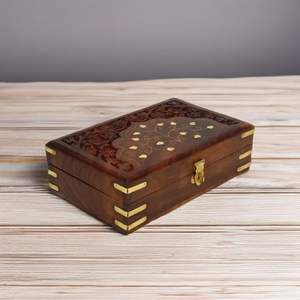 Boîte à bijoux en bois avec incrustation en laiton pour femmes, organiseur de rangement pour bijoux artisanal - Product Image 2