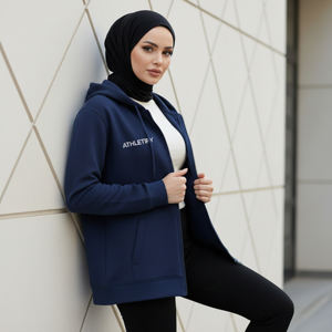 Sudadera con capucha larga y cremallera Athletify para mujeres musulmanas, ropa deportiva modesta, felpa francesa, ecológica, transpirable, islámica, activa - Product Image 1