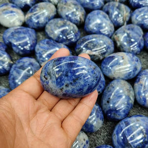 Pierre de Sodalite Bleue Naturelle Polie pour la Méditation, la Guérison, le Reiki et l'Énergie des Chakras – Pierre Précieuse Écologique en Gros - Product Image 6
