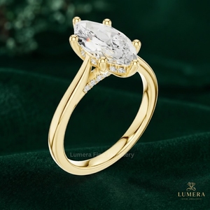 Anillo Solitario Minimalista con Diamante de Corte Marquesa, con Riel de Soporte Tipo Galería, Detalles Pavé Bajo la Cesta y Delicadas Garras - Product Image 6