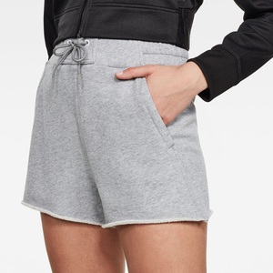 Shorts de jogging amples en molleton noir avec cordon de serrage, épais et respirants, style streetwear, personnalisables avec logo - Product Image 4