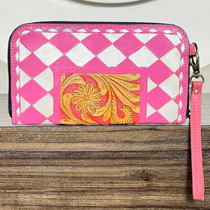 Bolso de mano con diseño floral, hecho a mano en cuero genuino, con patrón a cuadros rosa y blanco, con cremallera, lindo y práctico para el uso diario de las mujeres. - Product Image 4