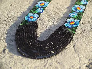 Collier tendance en perles de fleurs de mignonnonne bleues, Collier tissé à la main, Collier bohème, Bijoux ethniques, Collier de fleurs perlées - Product Image 6