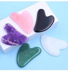 Gua Sha Redonda de Resina Natural Hecha a Mano Personalizada para Reventa a Salones de Masajes y Artistas - Product Image 1