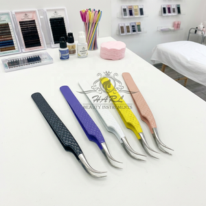 Pince à épiler courbe isolante pour cils, conception personnalisée, pince à épiler pour extensions de cils avec pointes en fibre, outils pour cils - Product Image 1