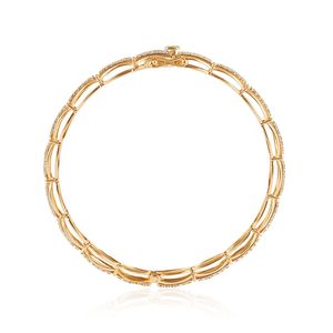 Bracelet en or jaune 14 carats avec diamants ronds en trois rangées et maillons ovales, paire - Product Image 3