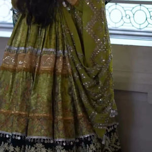 Vestido Étnico Tradicional Azul Regal Bordado con Patrones Intrincados, Atuendo Cultural Real, Vestido Elegante y Fluido - Product Image 5