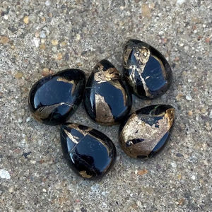 5 cabujones de turquesa negra en forma de lágrima, piedras preciosas naturales sueltas para la fabricación de joyas - Product Image 1