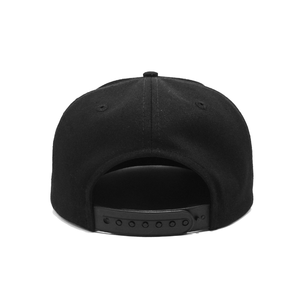 หมวกแก๊ปปักโลโก้ตามสั่ง 5 แผง ทรง Snapback ปีกแบน สไตล์สตรีทแวร์ แฟชั่นอเมริกัน ผลิตจากโรงงานเวียดนาม MOQ ต่ำ - Product Image 6