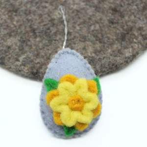 Handmade Wool Felt Easter <b>Eggs</b> Eco-friendly Floral Design Purple Holiday <b>Decoration</b> Garland Hanging - Product Image 4